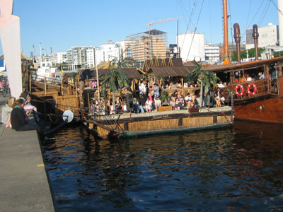 Restaurang Thaiboat vid Norra Hammarbyhamnen