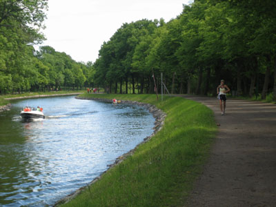 Along Djurgårdsbrunnsviken